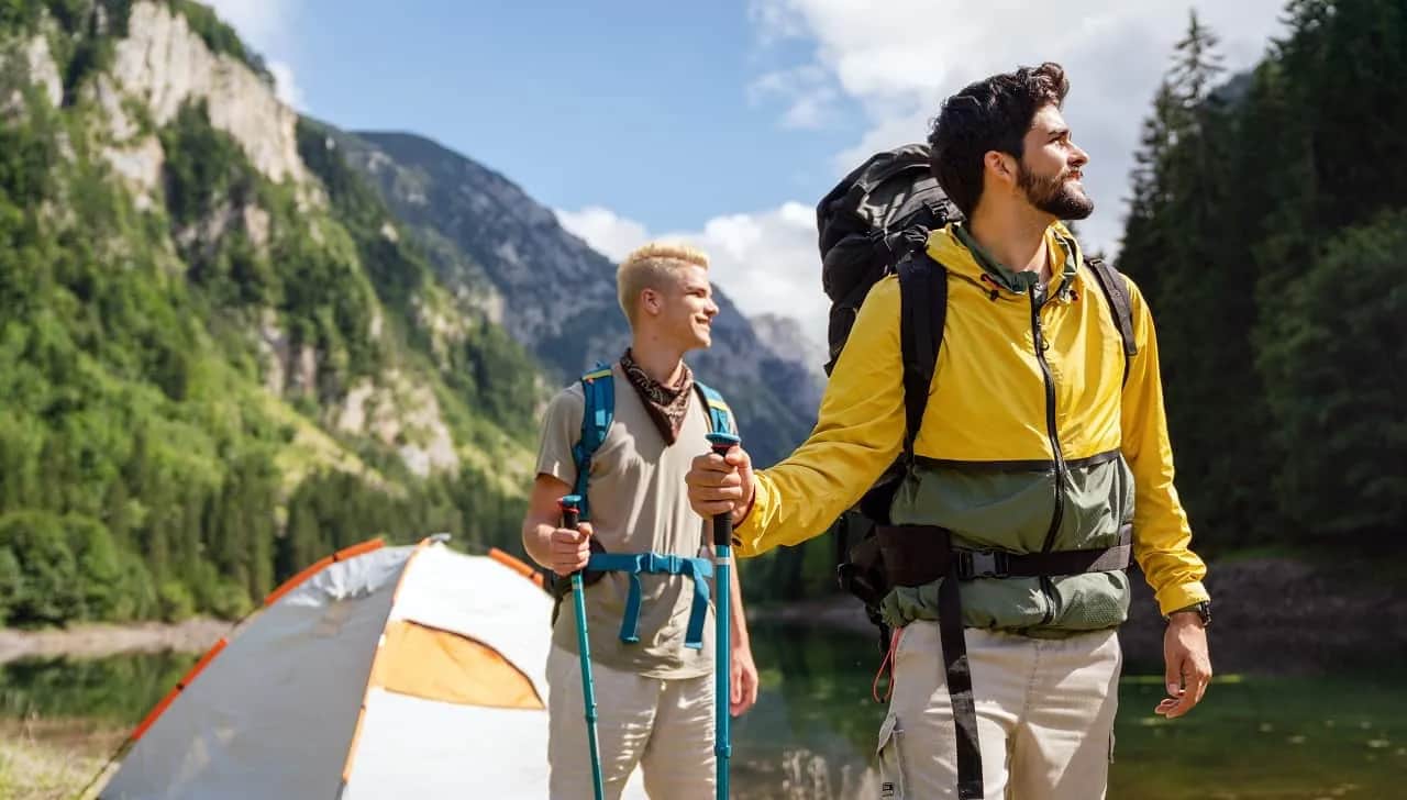 Zwrot zaliczki za wycieczkę? Poznaj prawa i odzyskaj pieniądze!