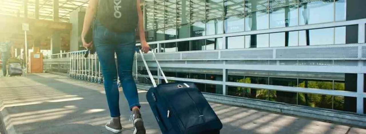 Zwrot zaliczki z biura podróży: Odzyskaj pieniądze kiedy i jak?