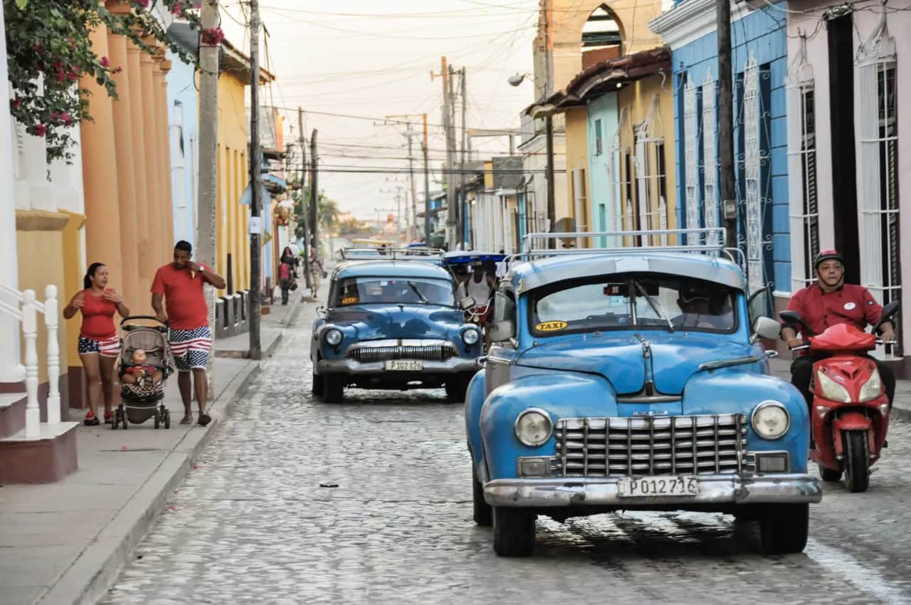 Kuba: Z jakim biurem podróży? Porównanie ofert i porady